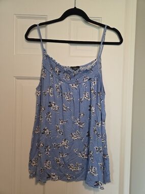 Light Blue Floral Spaghetti Strap Women's Top Rue21 size 2X
